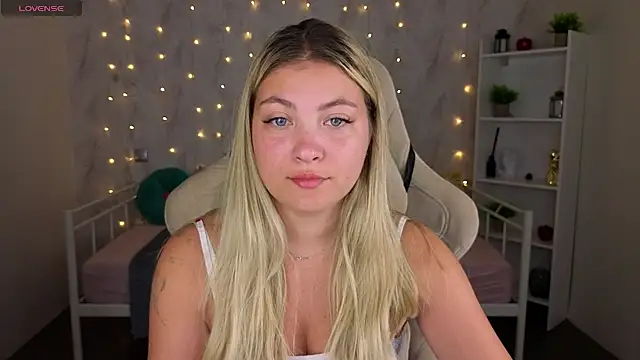 Snapshot of Angel__Grace chatting on 9, 7, 2026 Angel Grace online show from 9, 7, 2026