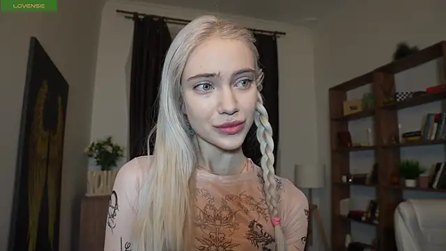 KristalCrowner online show from 12, 4, 2026