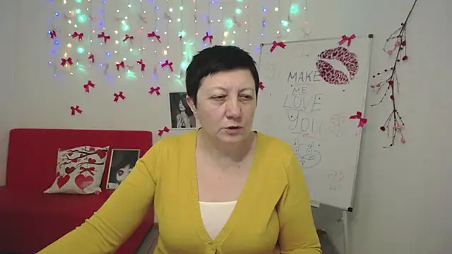 EmilyL0ve online show from 17, 2, 2026