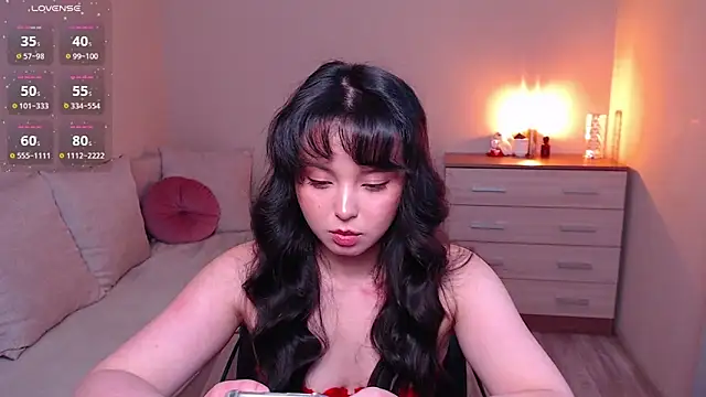 lia hetty online show from 12, 4, 2026