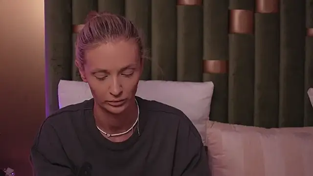Snapshot of AmeliaAngel chatting on 9, 7, 2026 AmeliaAngel online show from 9, 7, 2026