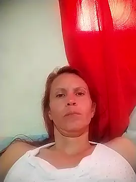 Snapshot of cintia_love chatting on 18, 1, 2026 cintia love online show from 18, 1, 2026