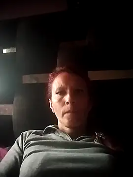 Snapshot of cintia_love chatting on 9, 2, 2026 cintia love online show from 9, 2, 2026