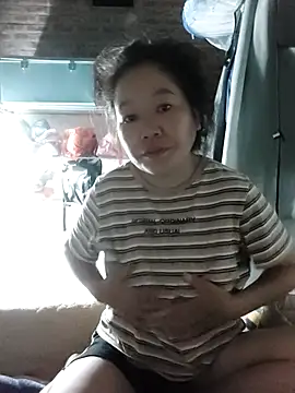 Snapshot of donaaa2 chatting on 4, 4, 2026 donaaa2 online show from 4, 4, 2026