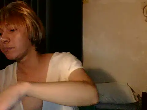Snapshot of sweetinnocent69xxx chatting on 18, 6, 2026 sweetinnocent69xxx online show from 18, 6, 2026