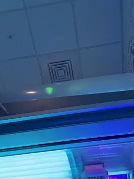 Kourtney5 online show from 17, 4, 2026