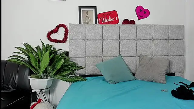 hazel slim online show from 20, 2, 2026