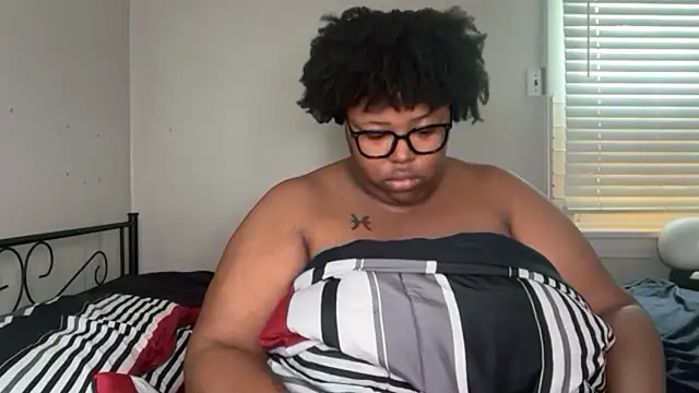 Snapshot of Chocolatebunnyxx96 chatting on 26, 4, 2026 Chocolatebunnyxx96 online show from 26, 4, 2026
