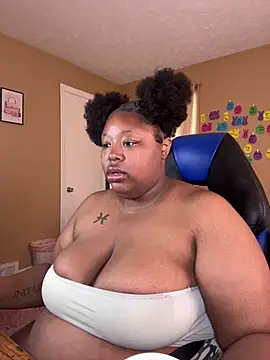 Snapshot of Chocolatebunnyxx96 chatting on 31, 5, 2026 Chocolatebunnyxx96 online show from 31, 5, 2026