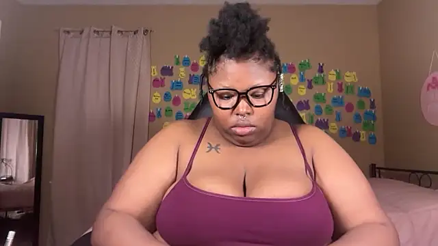 Snapshot of Chocolatebunnyxx96 chatting on 15, 6, 2026 Chocolatebunnyxx96 online show from 15, 6, 2026