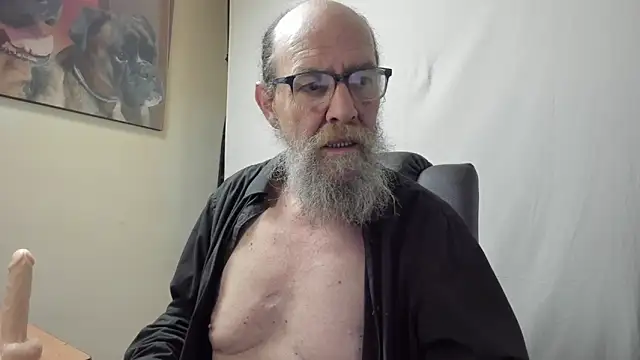 Snapshot of Uncle_Hottie chatting on 8, 3, 2026 Uncle Hottie online show from 8, 3, 2026