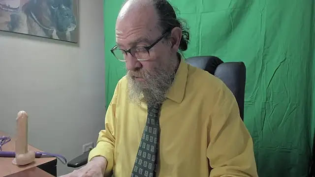 Snapshot of Uncle_Hottie chatting on 18, 3, 2026 Uncle Hottie online show from 18, 3, 2026