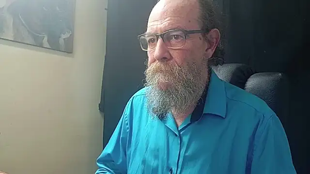 Snapshot of Uncle_Hottie chatting on 31, 3, 2026 Uncle Hottie online show from 31, 3, 2026