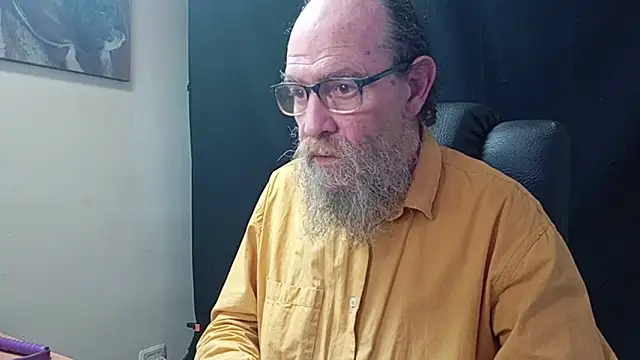 Snapshot of Uncle_Hottie chatting on 3, 4, 2026 Uncle Hottie online show from 3, 4, 2026