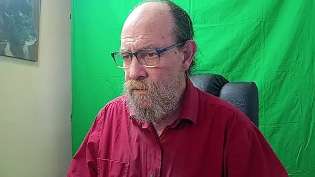 Snapshot of Uncle_Hottie chatting on 14, 4, 2026 Uncle Hottie online show from 14, 4, 2026