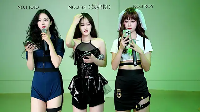 Snapshot of QIANXI_004 chatting on 18, 1, 2026 QIANXI 004 online show from 18, 1, 2026