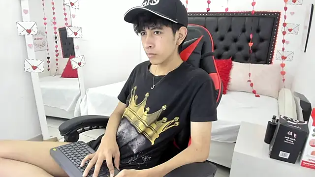 julian xx online show from 23, 2, 2026