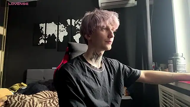 Snapshot of Mastur_Bister chatting on 10, 1, 2026 Mastur Bister online show from 10, 1, 2026