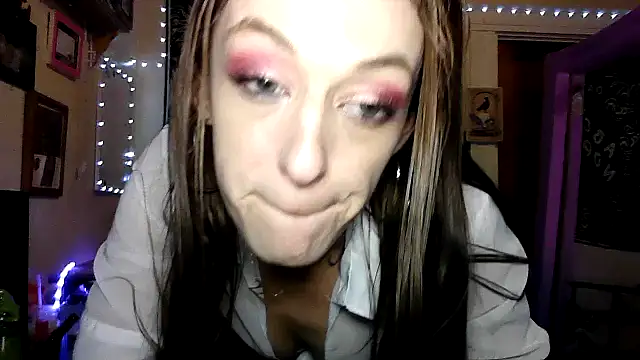 SultryEroticSlut online show from 25, 2, 2026