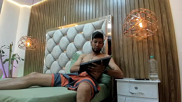 Snapshot of james__walsh chatting on 16, 2, 2026 james walsh online show from 16, 2, 2026