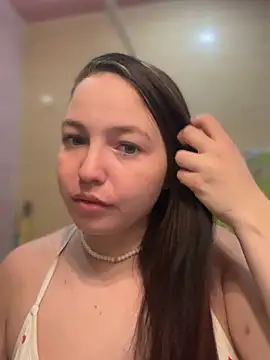 AlexaYvonne online show from 27, 2, 2026