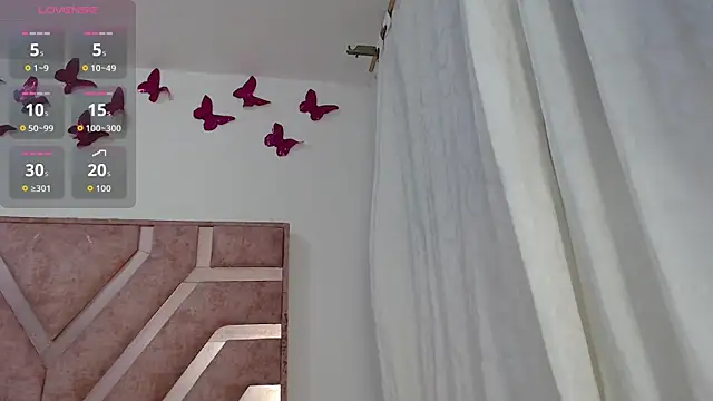 Roxy Fox- online show from 25, 2, 2026