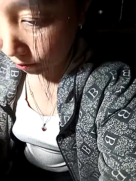 Snapshot of vesla-2k chatting on 6, 3, 2026 vesla-2k online show from 6, 3, 2026