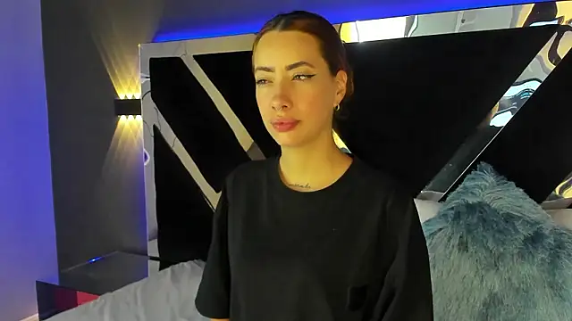 Snapshot of LolaGray__ chatting on 18, 1, 2026 LolaGray online show from 18, 1, 2026