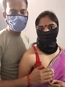 Snapshot of Sexy_pari01 chatting on 28, 3, 2026 Sexy pari01 online show from 28, 3, 2026