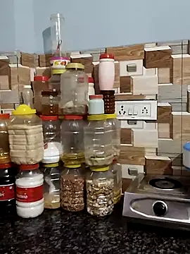 Snapshot of Sexy_pari01 chatting on 5, 4, 2026 Sexy pari01 online show from 5, 4, 2026