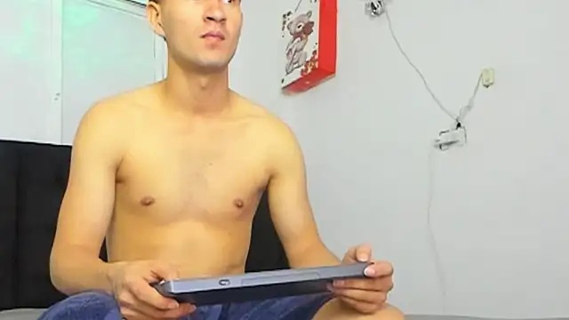 Snapshot of camilo_model chatting on 3, 5, 2026 camilo model online show from 3, 5, 2026