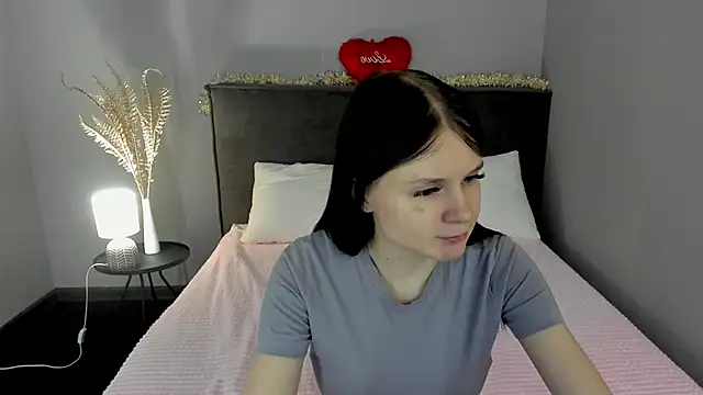 Snapshot of SkinyJoys chatting on 28, 2, 2026 SkinyJoys online show from 28, 2, 2026