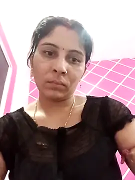 Hot ree85 online show from 13, 5, 2026