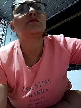 natalliecoopers online show from 21, 3, 2026