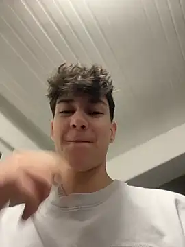 Snapshot of ravenryx chatting on 3, 2, 2026 ravenryx online show from 3, 2, 2026