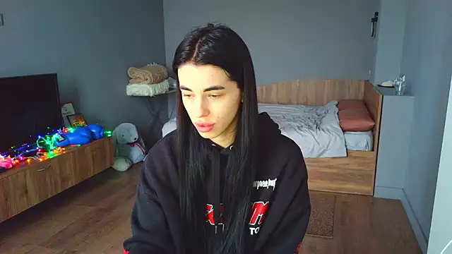 Vlada Elfie online show from 12, 4, 2026