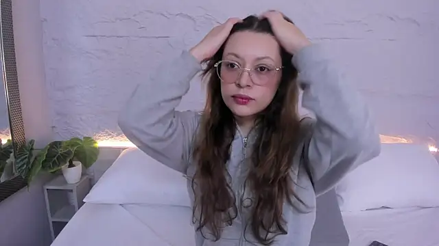 lanna 18  online show from 16, 3, 2026