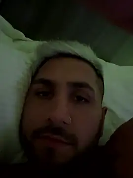 Snapshot of LittleRoccoph chatting on 13, 1, 2026 LittleRoccoph online show from 13, 1, 2026