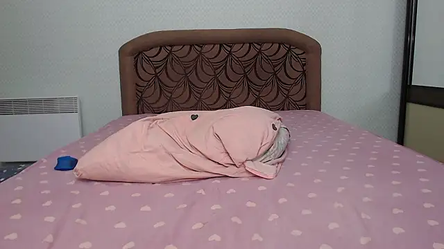  Sweet Dream  online show from 16, 3, 2026