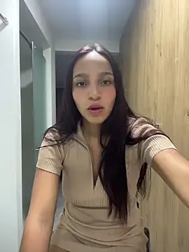 Snapshot of Eve_Ritz chatting on 27, 4, 2026 Eve Ritz online show from 27, 4, 2026
