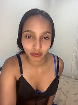 Snapshot of Eve_Ritz chatting on 5, 5, 2026 Eve Ritz online show from 5, 5, 2026