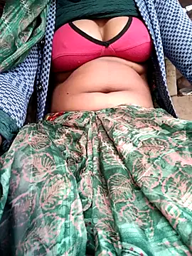 Snapshot of Queen_chayna chatting on 18, 1, 2026 Queen chayna online show from 18, 1, 2026