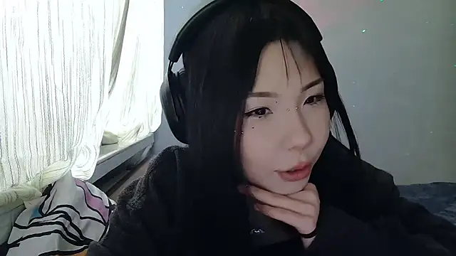 AprilOnilll online show from 15, 1, 2026