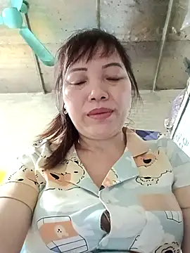 Snapshot of Sana-vn chatting on 24, 4, 2026 Sana-vn online show from 24, 4, 2026
