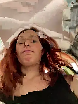 Snapshot of Lily_Viola chatting on 18, 6, 2026 Lily Viola online show from 18, 6, 2026