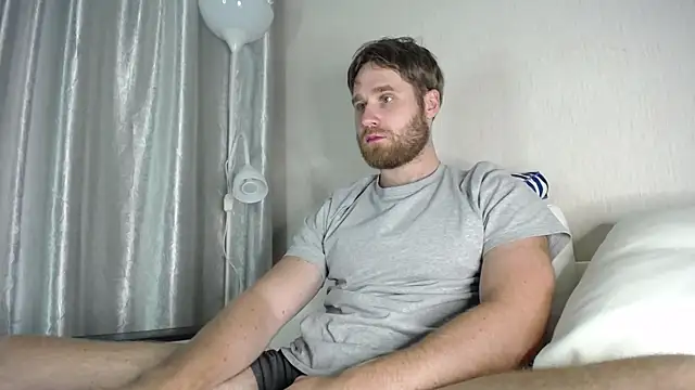 Snapshot of LorenzoLux chatting on 24, 9, 2025 LorenzoLux online show from 24, 9, 2025