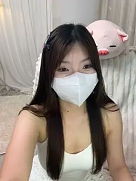 Snapshot of _xiaoxinxin_ chatting on 11, 5, 2026 xiaoxinxin online show from 11, 5, 2026