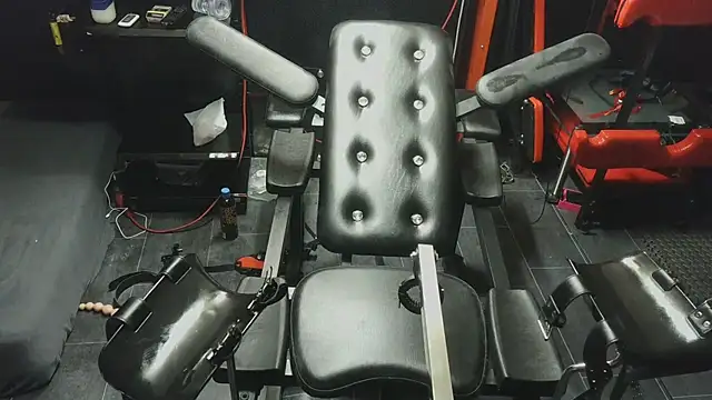 ashleyandtommy1 online show from 11, 1, 2026