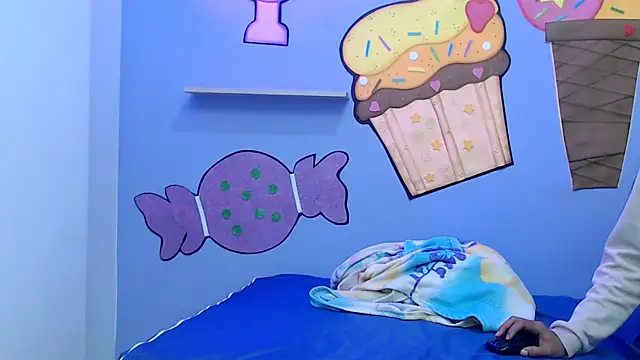 Snapshot of skinnysexzara18 chatting on 8, 2, 2026 skinnysexzara18 online show from 8, 2, 2026