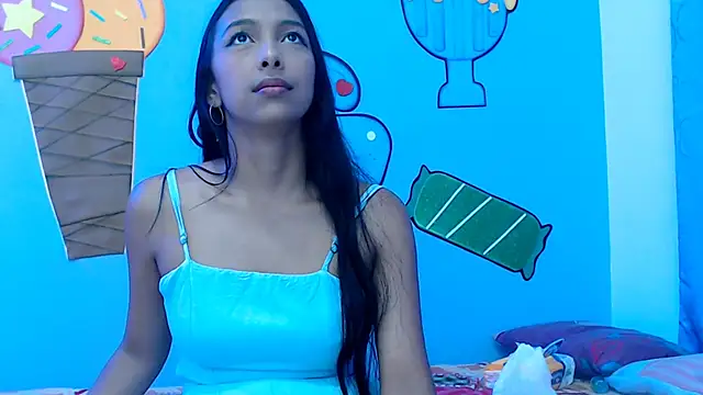 Snapshot of skinnysexzara18 chatting on 10, 2, 2026 skinnysexzara18 online show from 10, 2, 2026